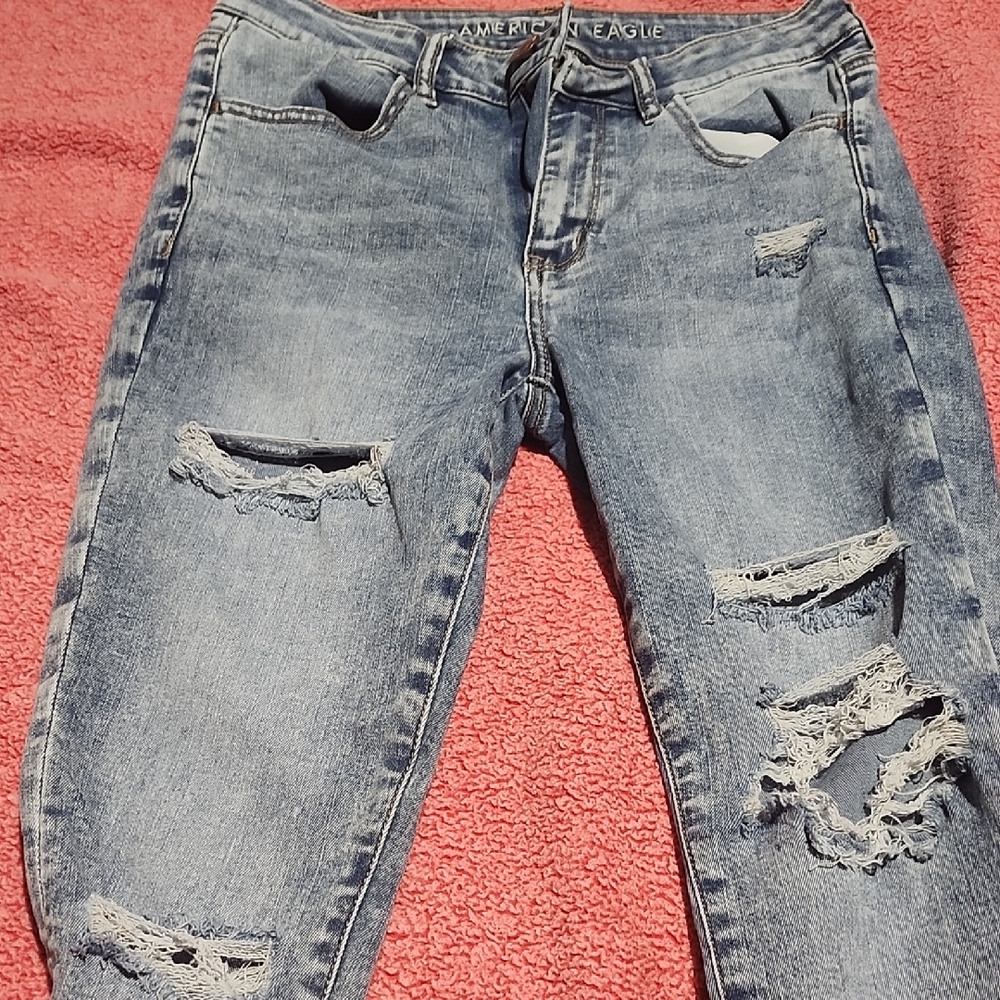 American Eagle Outfitters Women's Light Blue Distressed Boyfriend Jeans